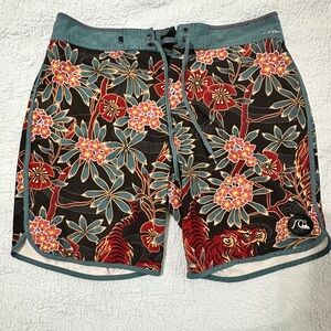 Quiksilver Men's Tropical Board Shorts - Black and Red